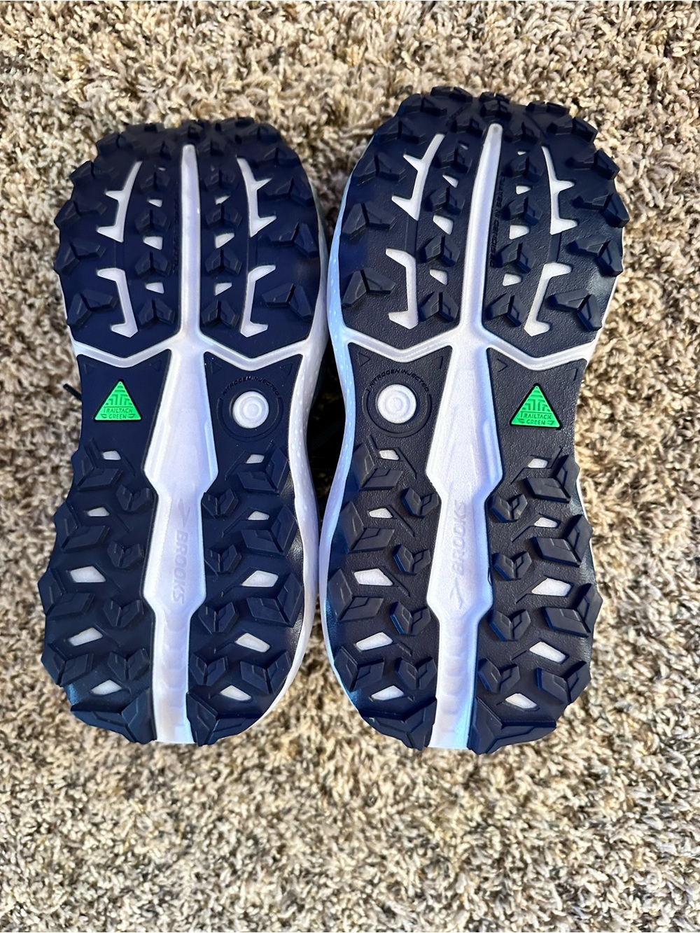 Brooks Caldera 7 Trail Running Shoe - Picture 7 of 9